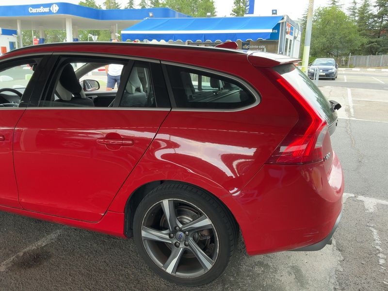 Volvo V60 1.6 D R-Design 2011 – снимка 6