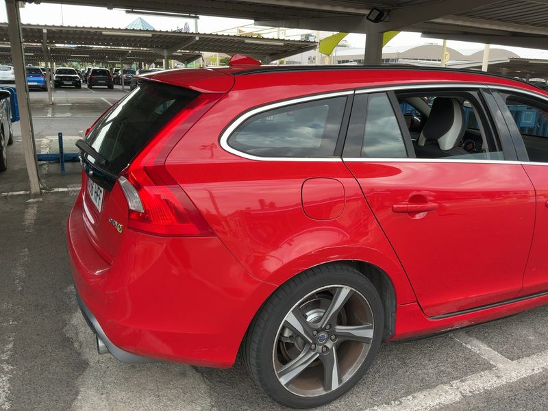 Volvo V60 1.6 D R-Design 2011 – снимка 8