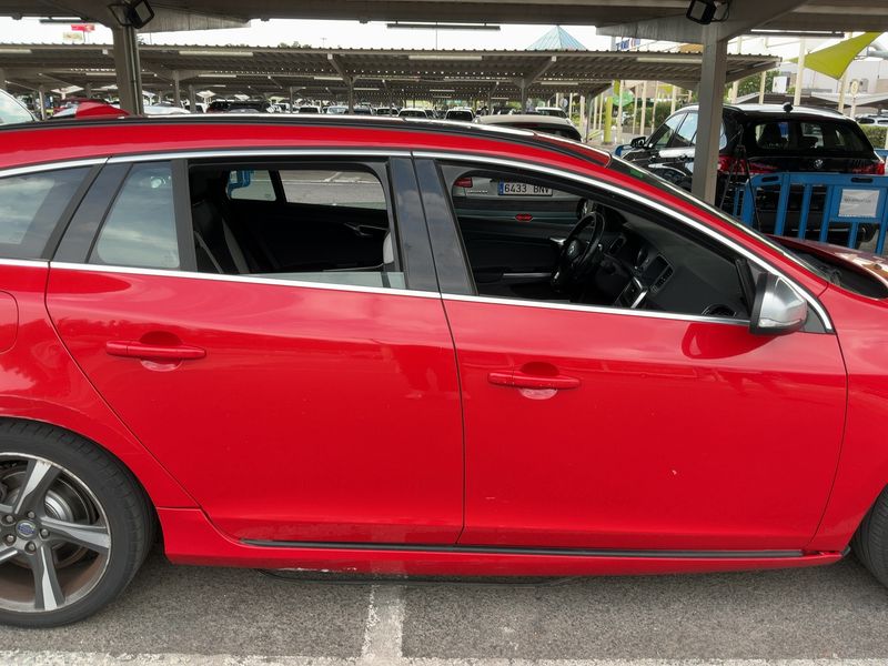Volvo V60 1.6 D R-Design 2011 – снимка 10