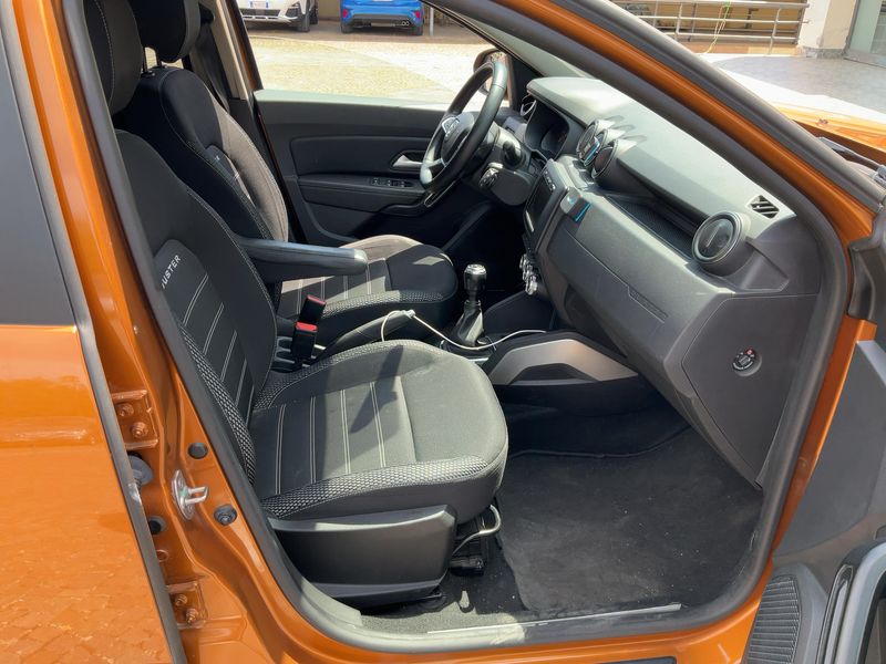 Dacia Duster 1.6 SCe LPG Prestige 2019 – снимка 16