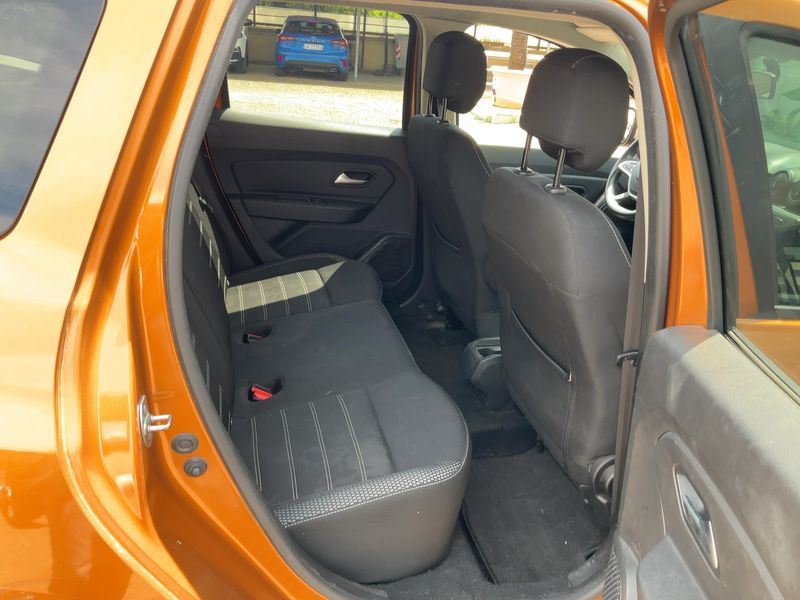 Dacia Duster 1.6 SCe LPG Prestige 2019 – снимка 19