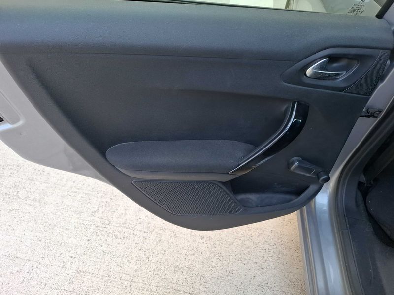 Peugeot 208 1.2 e-VTi Active 2019 – снимка 43