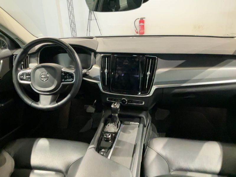 Volvo V90 2.0 D4 Momentum 2018 – снимка 18