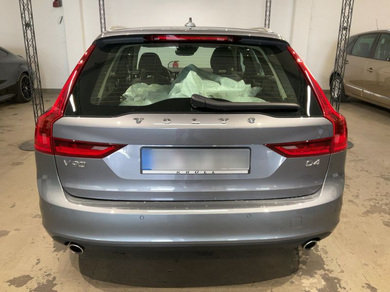 Volvo V90 2.0 D4 Momentum 2018 – снимка 7
