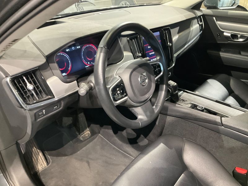 Volvo V90 2.0 D4 Momentum 2018 – снимка 26