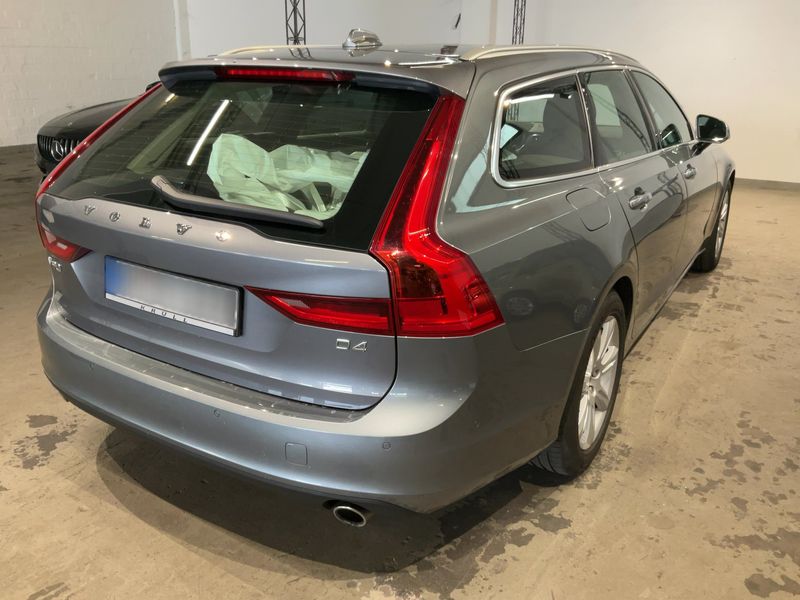 Volvo V90 2.0 D4 Momentum 2018 – снимка 8