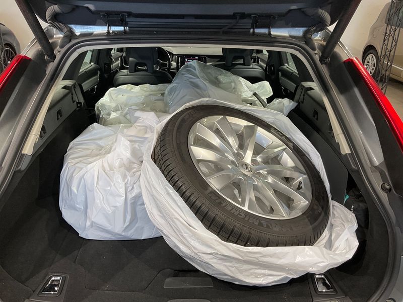 Volvo V90 2.0 D4 Momentum 2018 – снимка 15