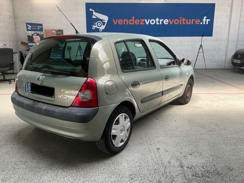 Renault Clio 1.5 dCi Expression 2003 – снимка 2