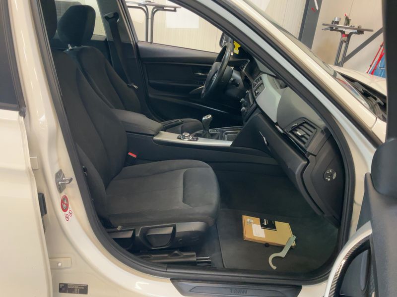 BMW 3er 320d 2015 – снимка 17