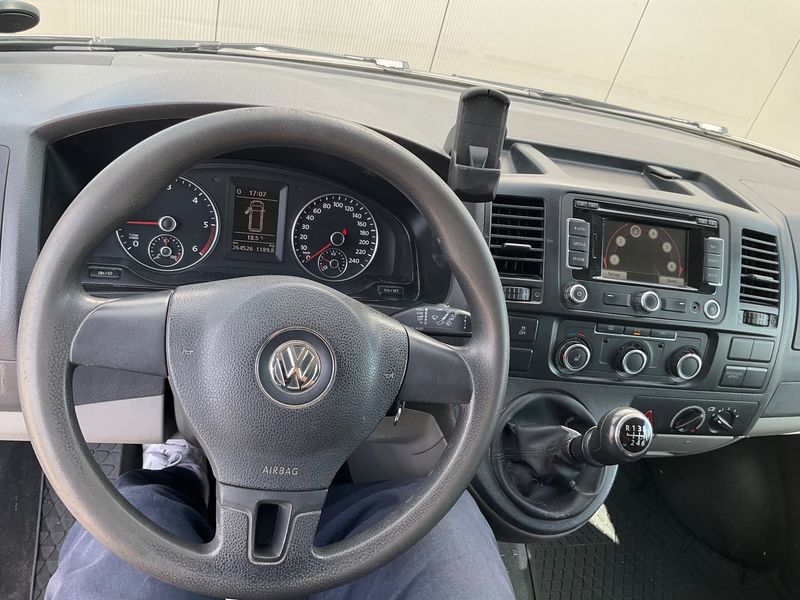 Volkswagen T5 Kombi 2.0 TDI lang 2015 – снимка 17