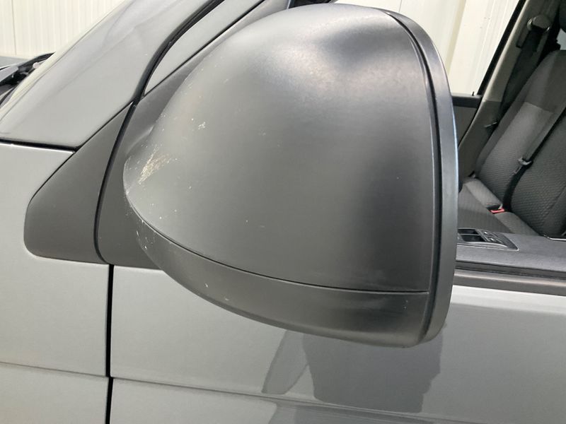 Volkswagen T5 Kombi 2.0 TDI lang 2015 – снимка 23
