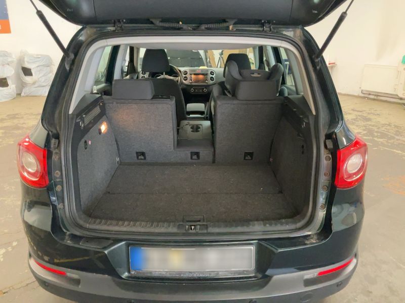 Volkswagen Tiguan 2.0 TDI Track & Field 4Motion 2010 – снимка 15
