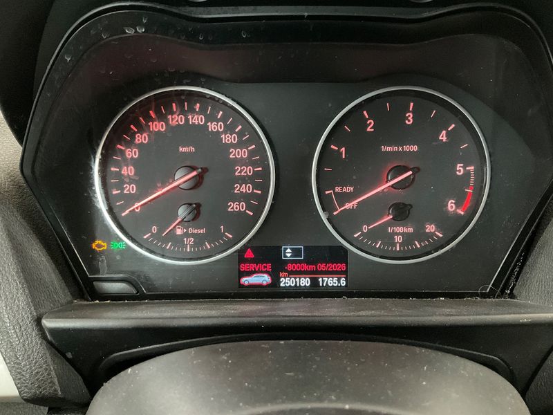 BMW 1er 118d Advantage 2017 – снимка 18