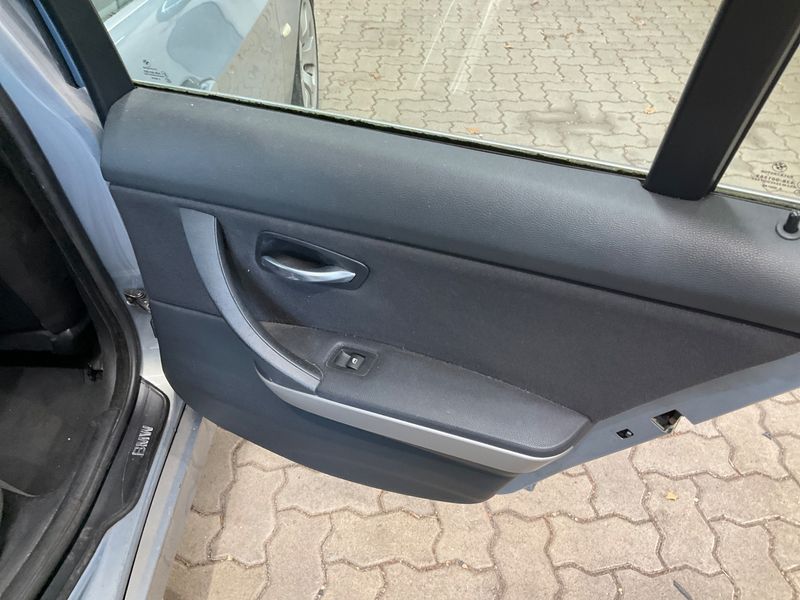 BMW 3er 325i 2005 – снимка 33