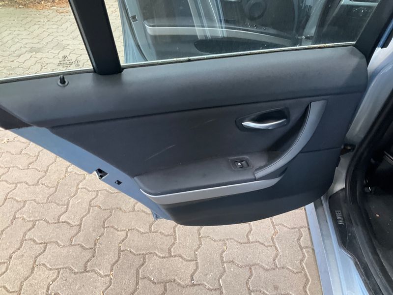 BMW 3er 325i 2005 – снимка 26