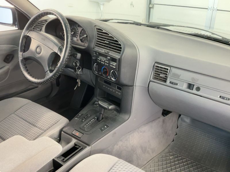 BMW 3er 320i 1993 – снимка 18