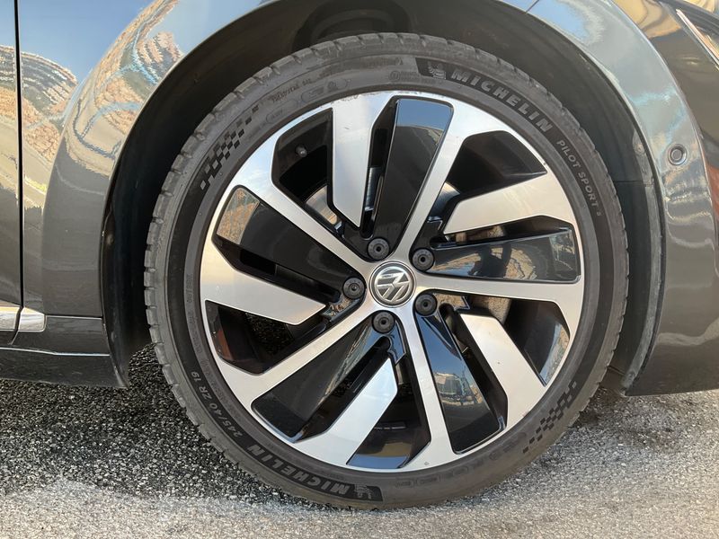 Volkswagen Arteon 2.0 TSI R-Line 4Motion 2017 – снимка 11