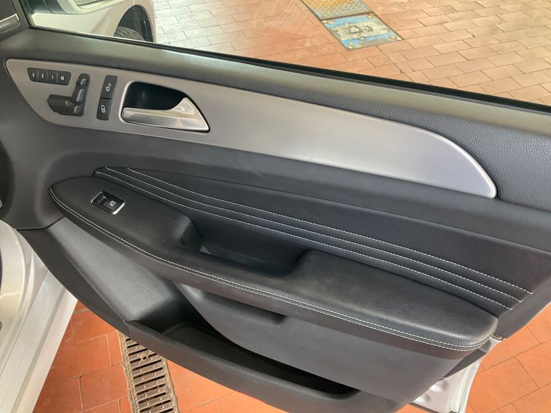 Mercedes-Benz M-Klasse ML 500 BlueEfficiency 2015 – снимка 25