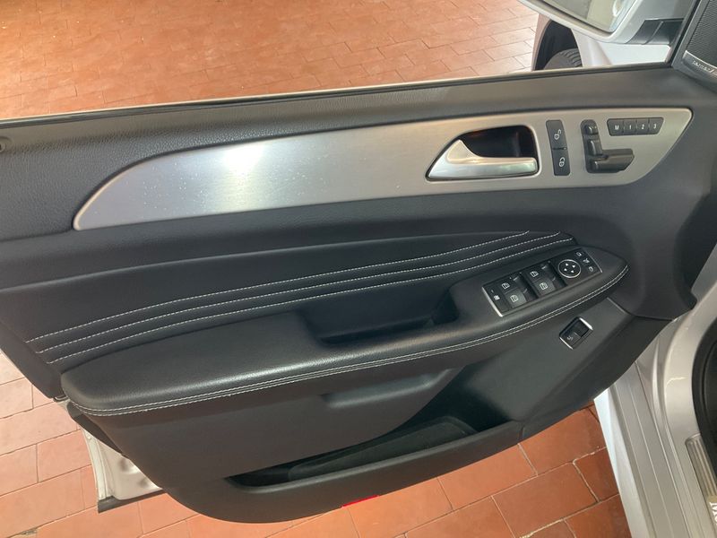 Mercedes-Benz M-Klasse ML 500 BlueEfficiency 2015 – снимка 34