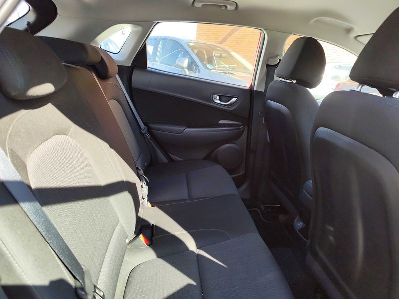 Hyundai Kona 1.0 T-GDI Maxx 2WD 2022 – снимка 13