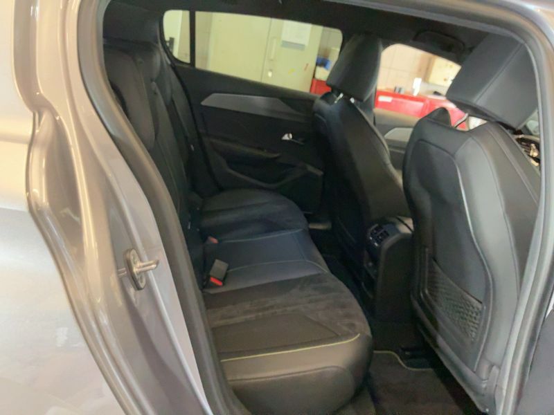 Peugeot 308 1.5 Blue-HDi GT 2023 – снимка 20