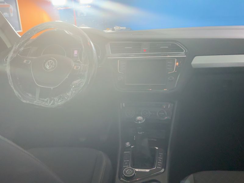 Volkswagen Tiguan 2.0 TDI Comfortline 4Motion BlueMotion Tech 2016 – снимка 18