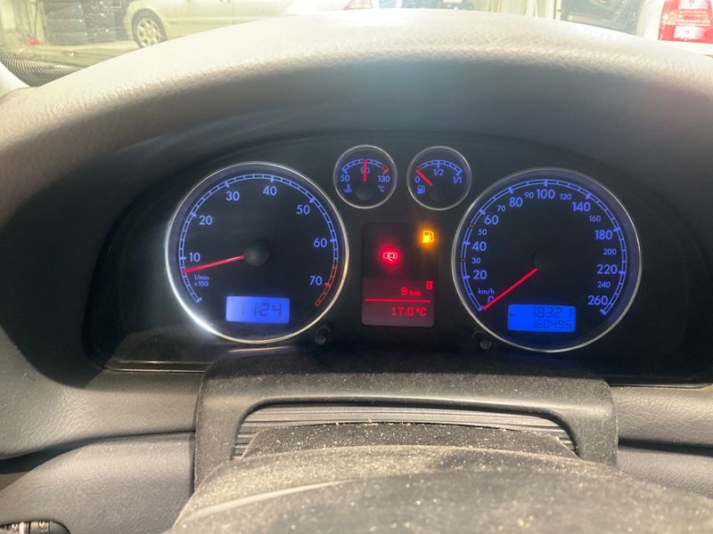 Volkswagen Passat 2.0 2005 – снимка 4