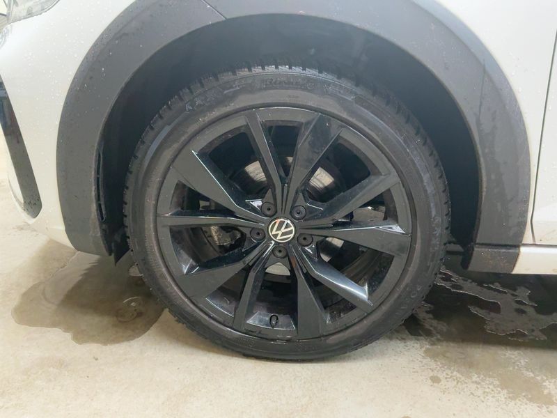Volkswagen Taigo 1.5 TSI ACT R-Line 2022 – снимка 3