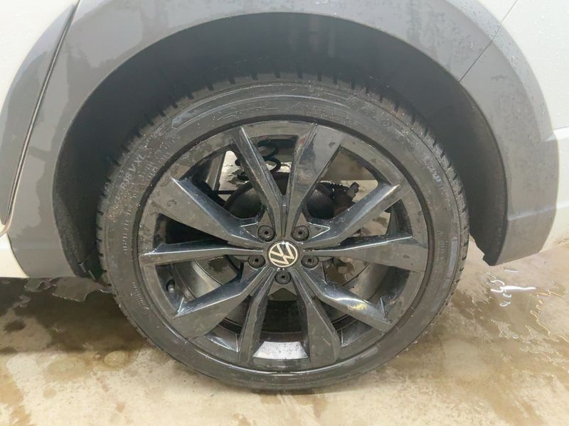 Volkswagen Taigo 1.5 TSI ACT R-Line 2022 – снимка 5