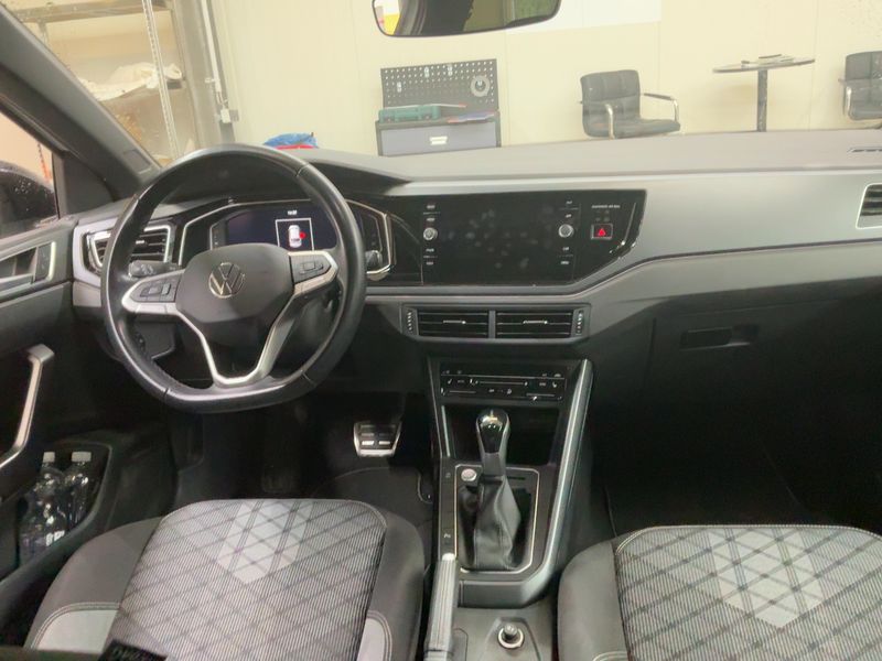 Volkswagen Taigo 1.5 TSI ACT R-Line 2022 – снимка 18