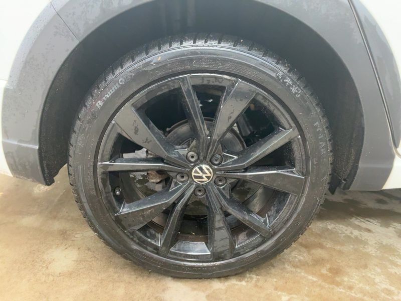 Volkswagen Taigo 1.5 TSI ACT R-Line 2022 – снимка 9