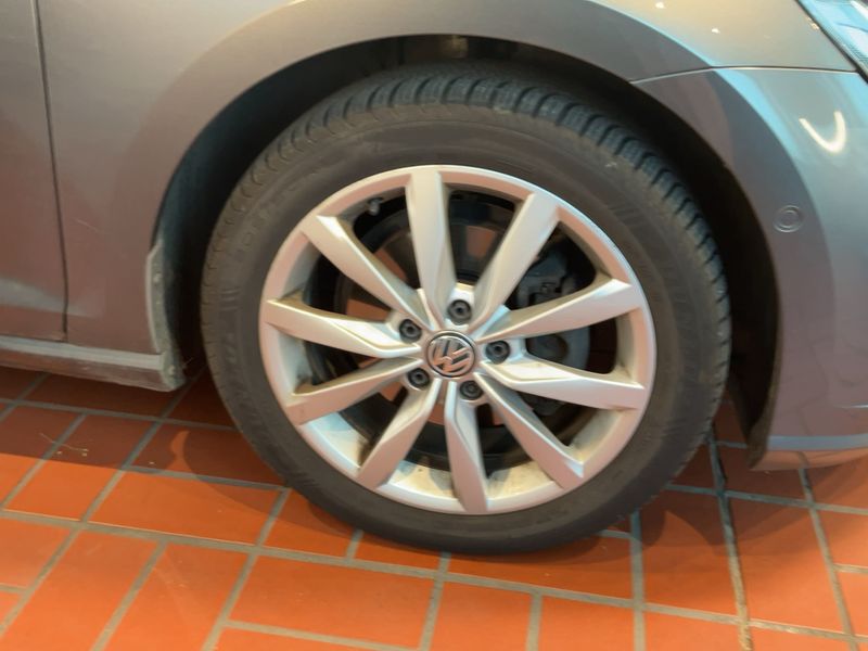 Volkswagen Golf VII 1.4 TSI Highline BlueMotion Tech 2017 – снимка 11