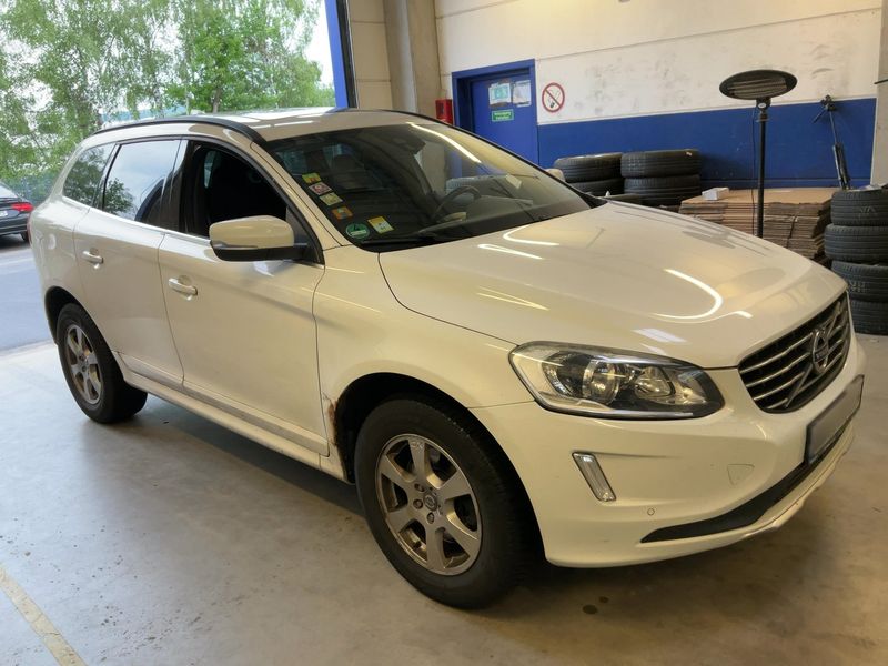 Volvo XC60 2.4 D4 Momentum AWD 2013 – снимка 12
