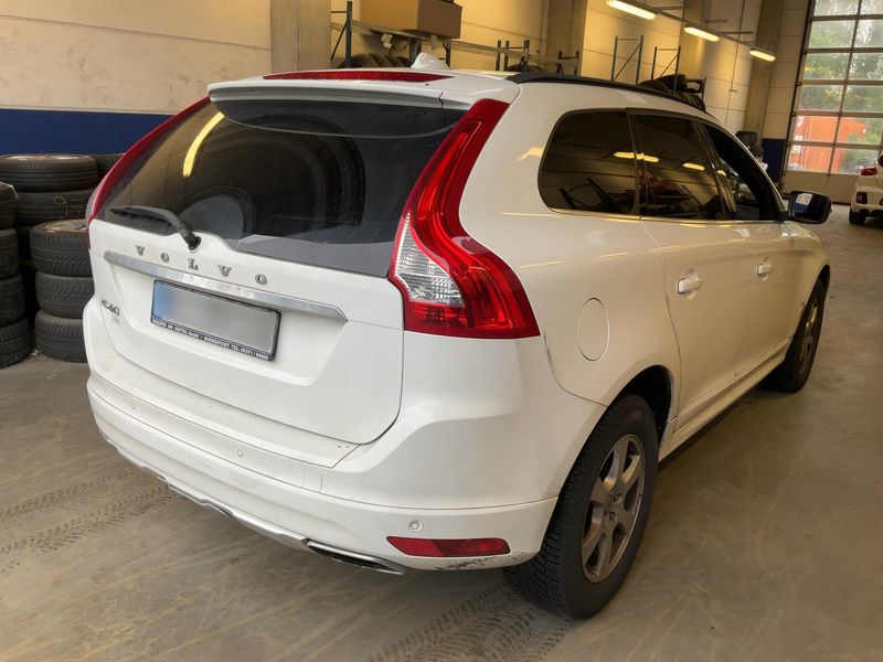 Volvo XC60 2.4 D4 Momentum AWD 2013 – снимка 8