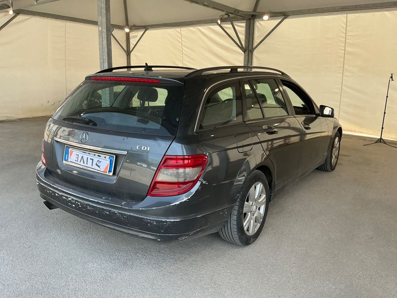 Mercedes-Benz C-Klasse C 220 CDI T BlueEfficiency Classic 2010 – снимка 2