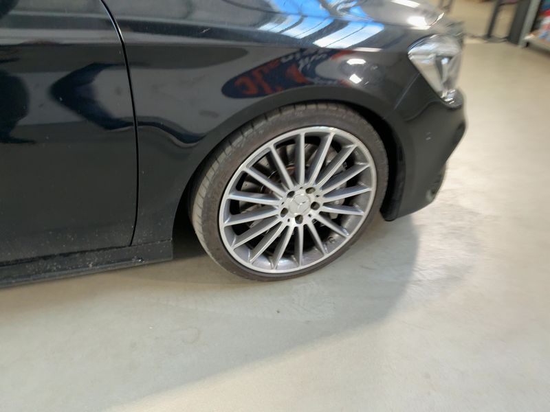 Mercedes-Benz CLA-Klasse CLA 45 AMG Shooting Brake 4Matic 2018 – снимка 11