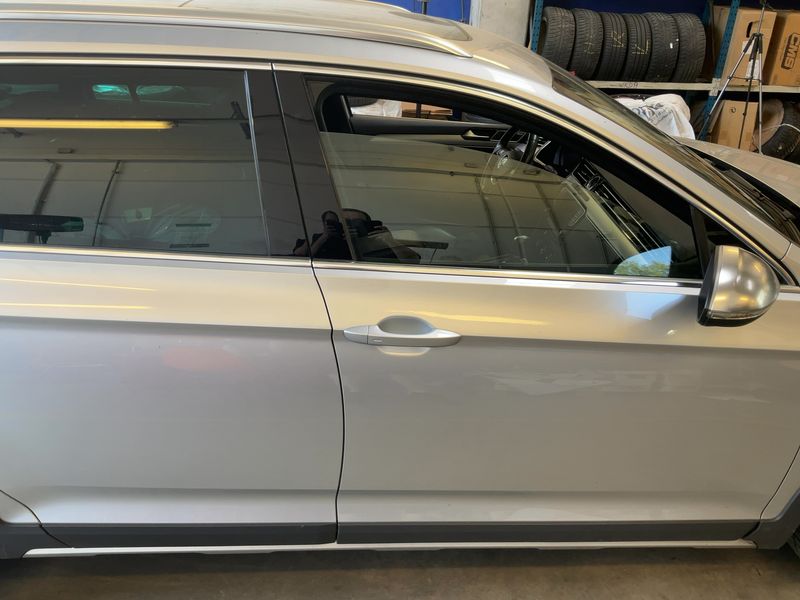 Volkswagen Passat Alltrack 2.0 TDI 4Motion BlueMotion Tech 2017 – снимка 10