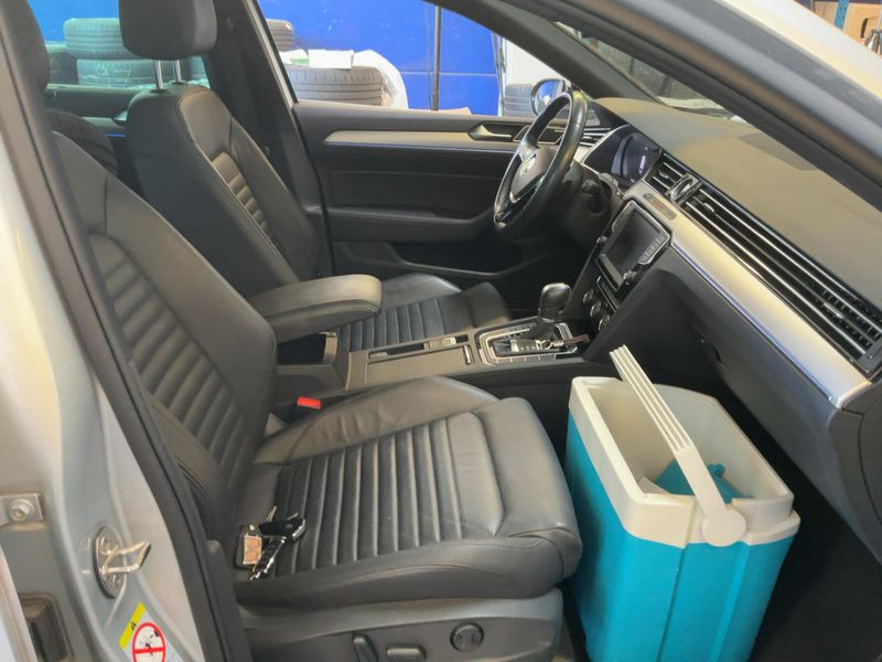 Volkswagen Passat Alltrack 2.0 TDI 4Motion BlueMotion Tech 2017 – снимка 17