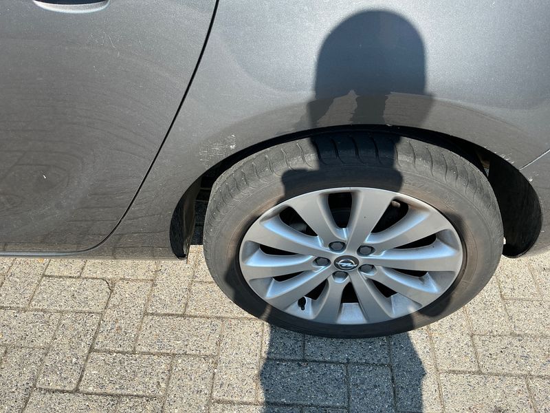 Opel Astra 1.4 Turbo Innovation 2012 – снимка 23