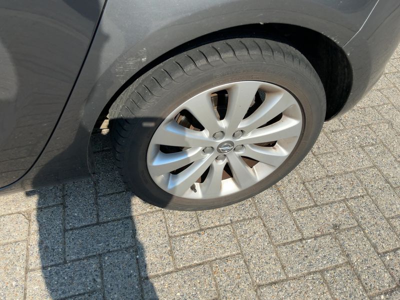 Opel Astra 1.4 Turbo Innovation 2012 – снимка 5