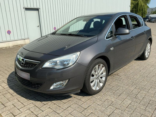 Opel Astra 1.4 Turbo Innovation 2012 – снимка 1