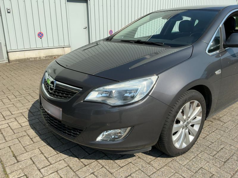 Opel Astra 1.4 Turbo Innovation 2012 – снимка 2