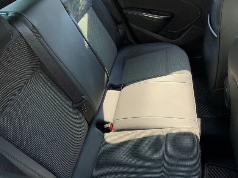 Opel Astra 1.4 Turbo Innovation 2012 – снимка 19