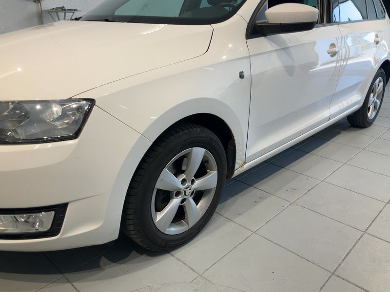 Skoda Rapid Spaceback 1.6 TDI GreenLine 2014 – снимка 2