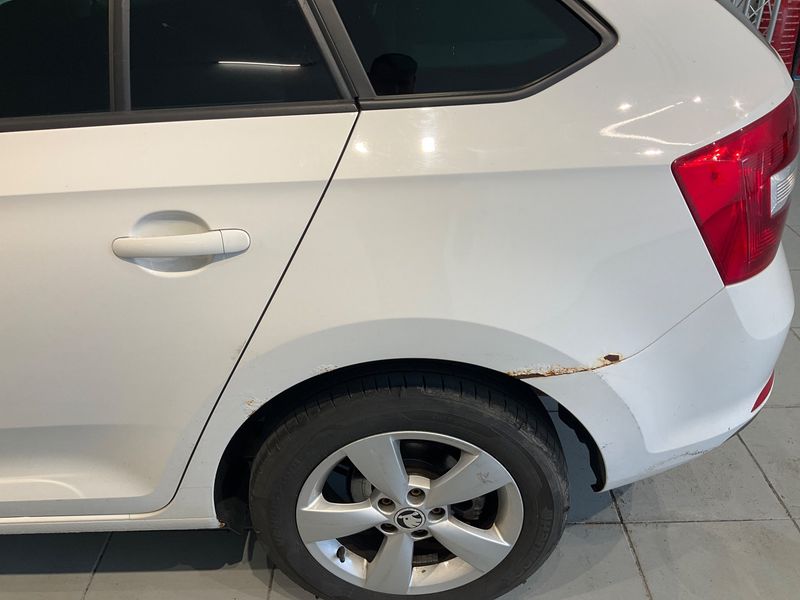 Skoda Rapid Spaceback 1.6 TDI GreenLine 2014 – снимка 29