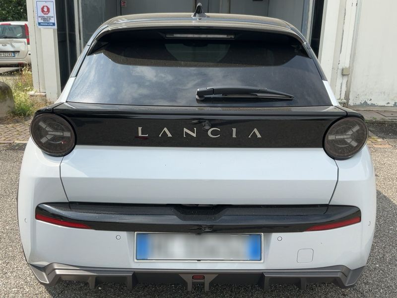 Lancia Ypsilon electric drive 207 kW HF 2026 – снимка 7