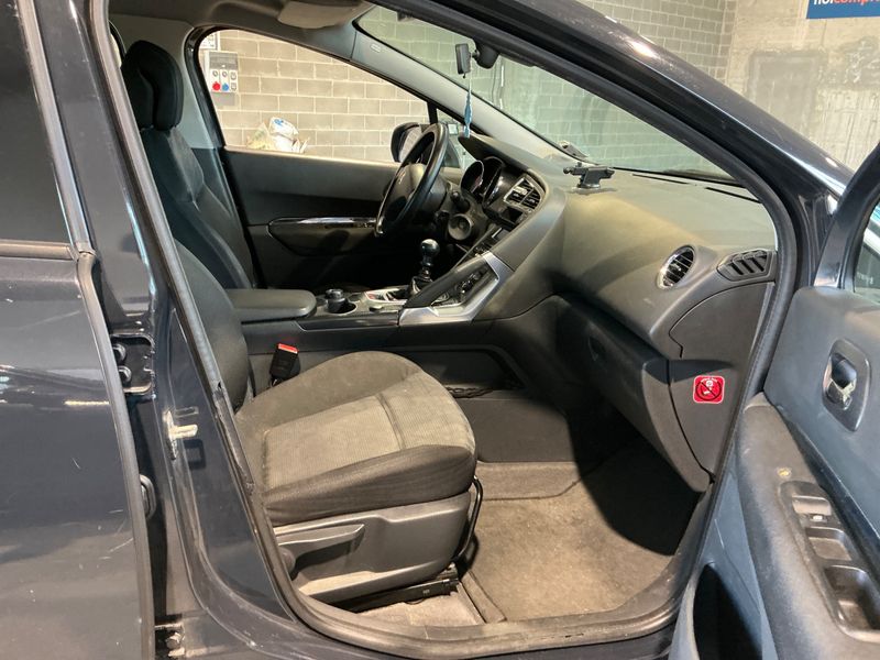 Peugeot 3008 1.6 HDi Premium 2011 – снимка 3