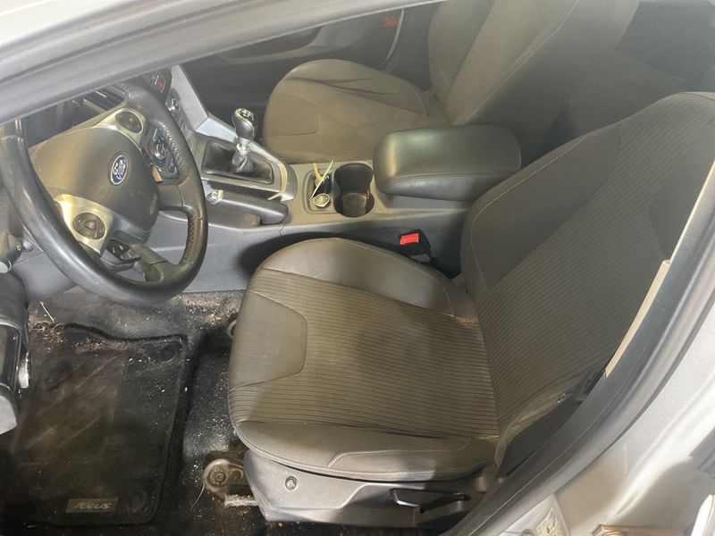 Ford Focus 1.0 EcoBoost Titanium 2012 – снимка 3