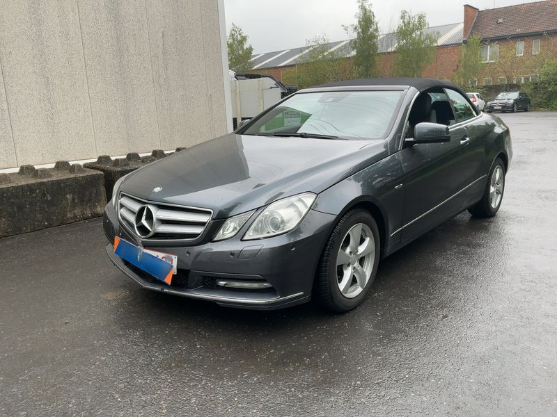 Mercedes-Benz E-Klasse E 220 CDI BlueEfficiency Avantgarde 2012 – снимка 1