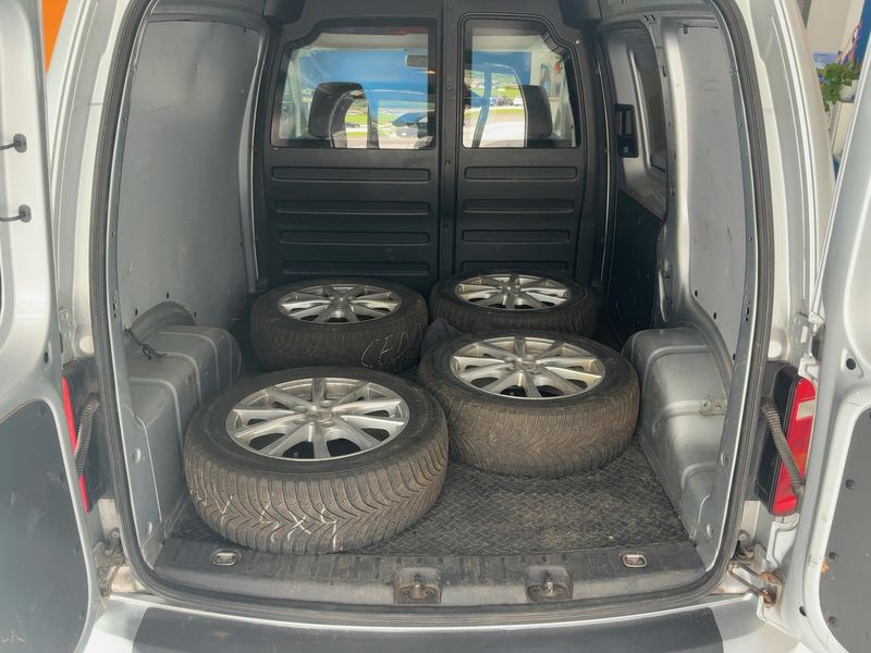 Volkswagen Caddy 2.0 TDI Kasten 4Motion BlueMotion Tech 2017 – снимка 16